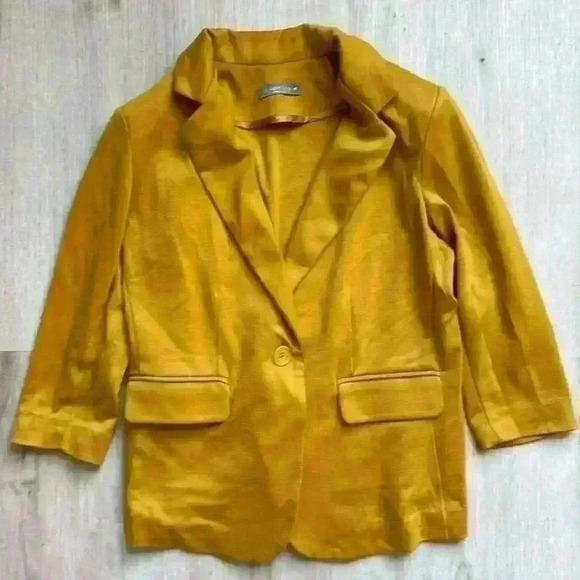 Olivia Moon blazer in mustard color size medium - Picture 1 of 3